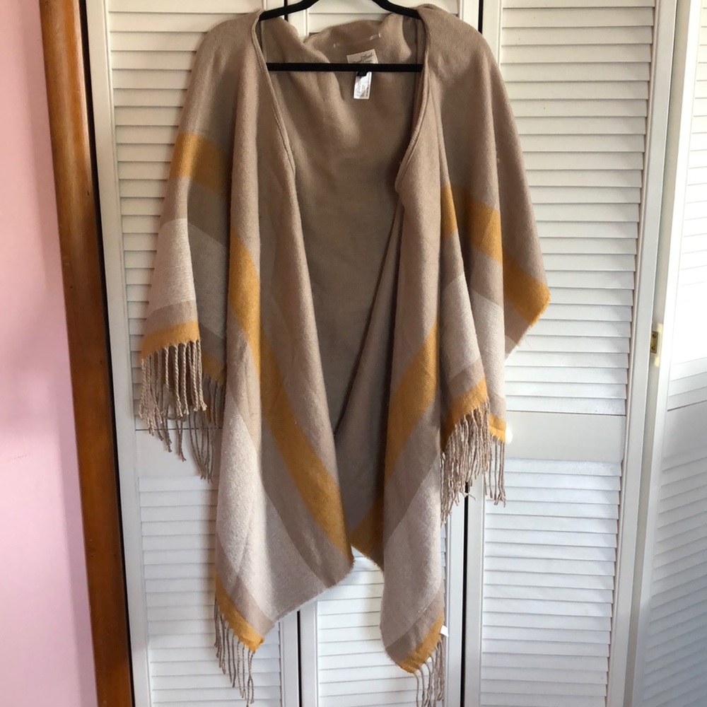 Brown shawl